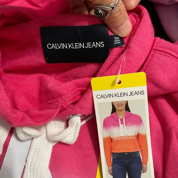 NWT Women’s Size Small Calvin Klein Jeans Cropped Drawstring Tie Dye Hoodie - Picture 8 of 12